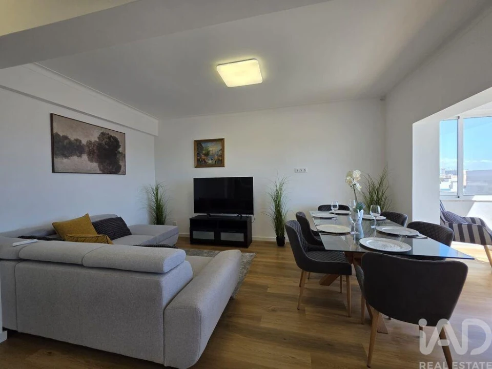 Apartamento T3 para Venda em Olhão Foto 4