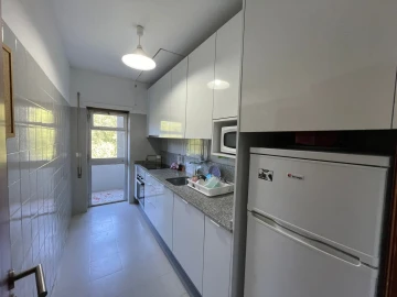 Quarto para Arrendamento em Azurem