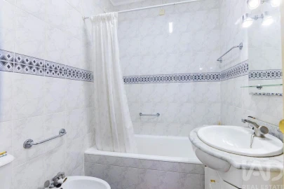 Apartamento T2 para Venda em Lordelo do Ouro e Massarelos