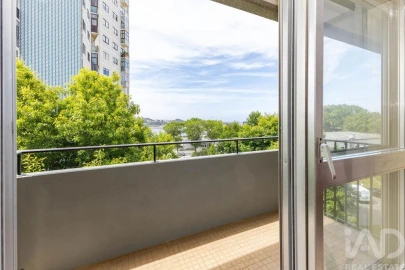 Apartamento T2 para Venda em Lordelo do Ouro e Massarelos