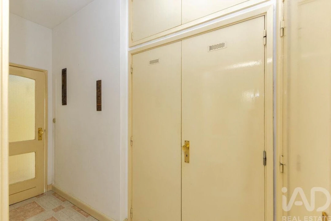 Apartamento T2 para Venda em Lordelo do Ouro e Massarelos Foto 12