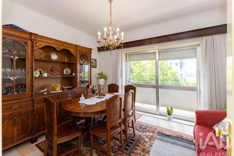 Apartamento T2 para Venda em Lordelo do Ouro e Massarelos Foto 7