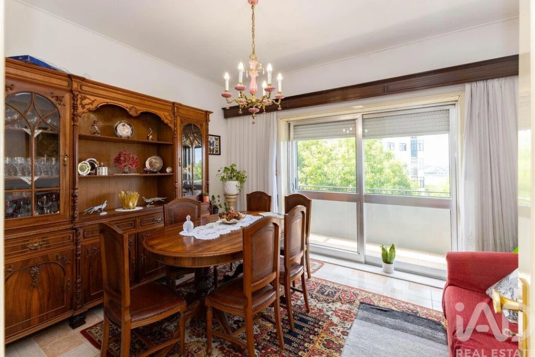 Apartamento T2 para Venda em Lordelo do Ouro e Massarelos Foto 7