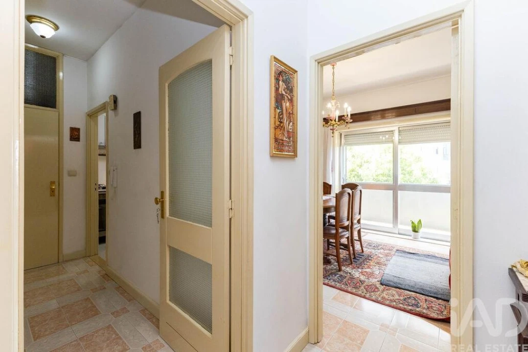 Apartamento T2 para Venda em Lordelo do Ouro e Massarelos Foto 5