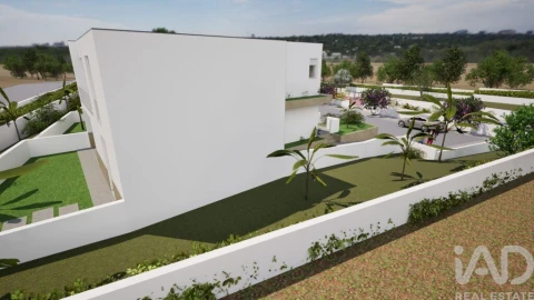 Moradia T4 para Venda em Igreja Nova e Cheleiros
