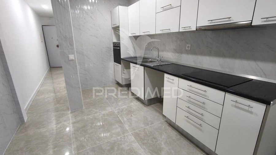 Apartamento T1 para Venda em Baixa da Banheira e Vale da Amoreira
