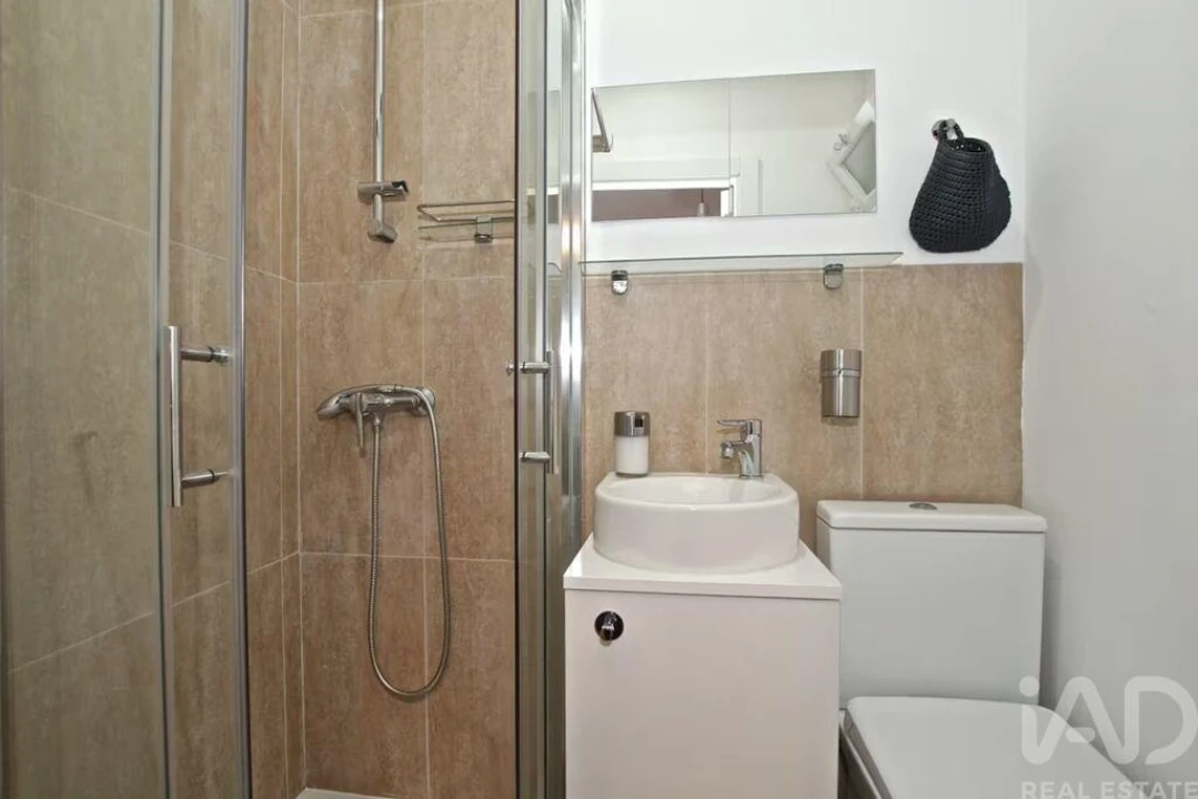Apartamento T1 para Venda em Santa Maria Maior Foto 14