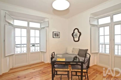 Apartamento T1 para Venda em Santa Maria Maior