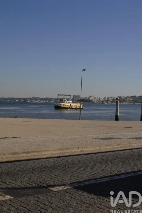 Apartamento T1 para Venda em Santa Maria Maior