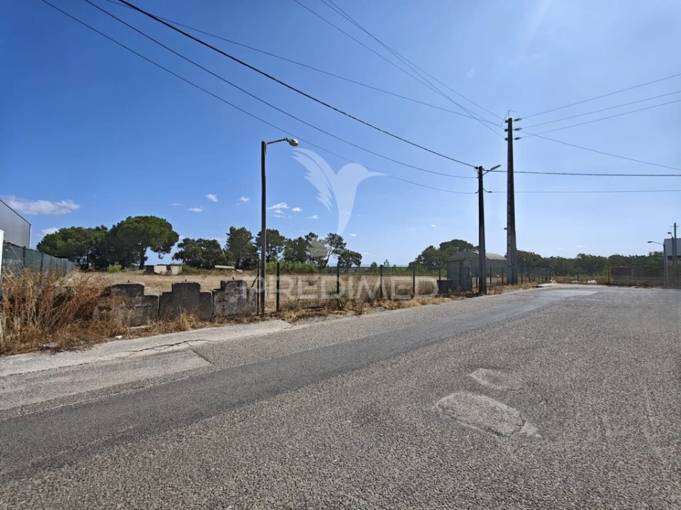 Terreno para Venda em Samora Correia Foto 3