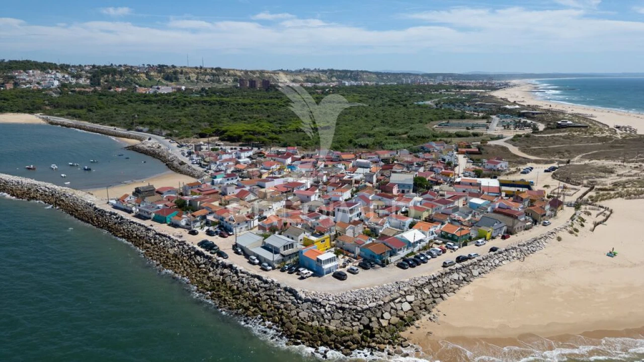 Apartamento T3 para Venda em Caparica e Trafaria Foto 1