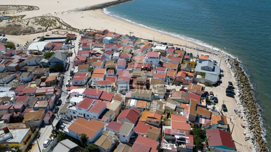 Apartamento T3 para Venda em Caparica e Trafaria Foto 2