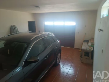 Moradia T5 para Venda em Brunhoso