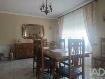Moradia T5 para Venda em Brunhoso