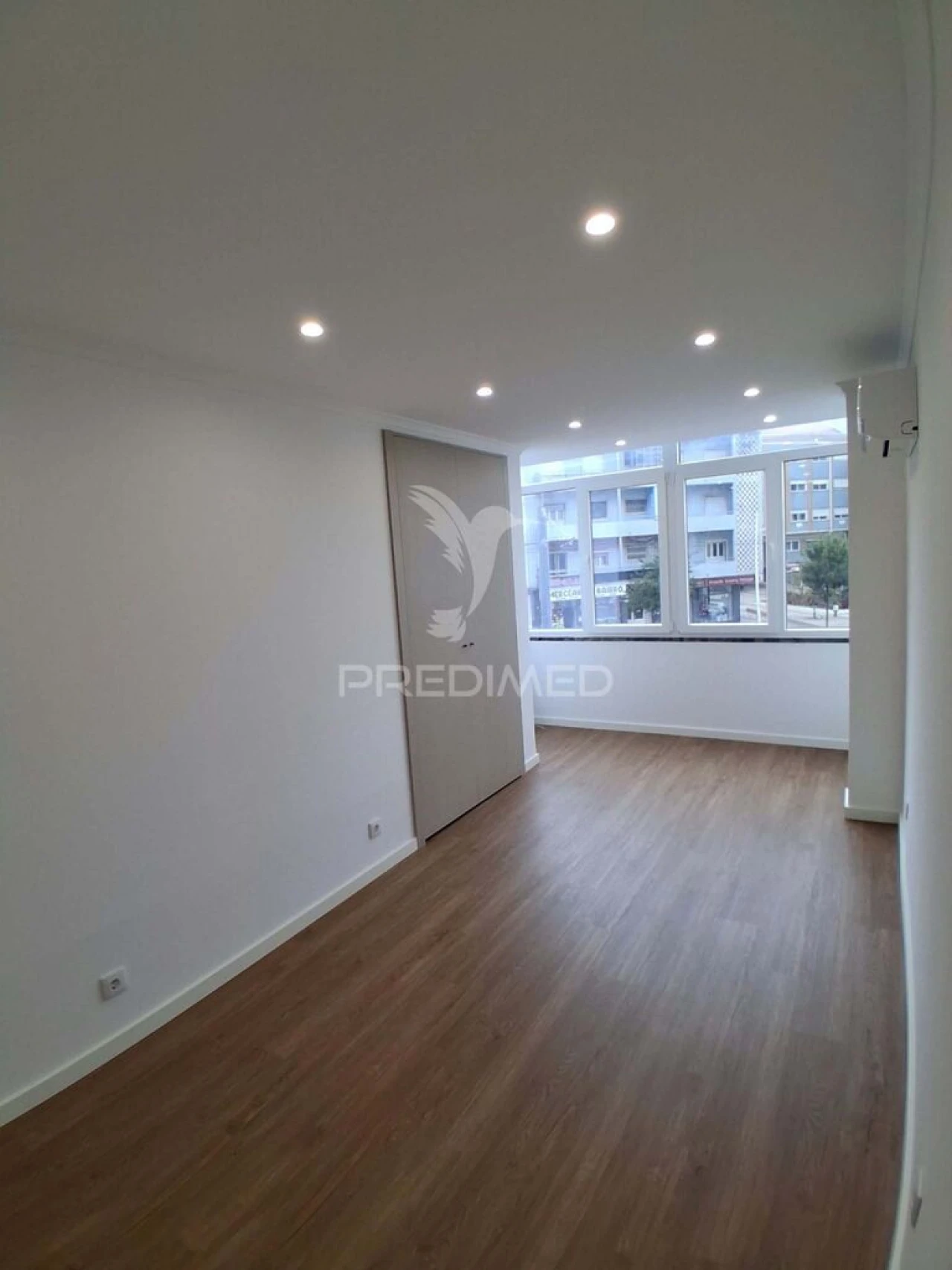 Apartamento T3 para Venda em Almada, Cova da Piedade, Pragal e Cacilhas Foto 7