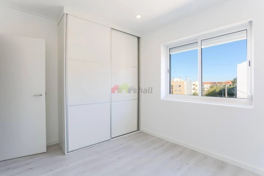 Apartamento T3 para Venda em Alto do Seixalinho, Santo André e Verderena Foto 2