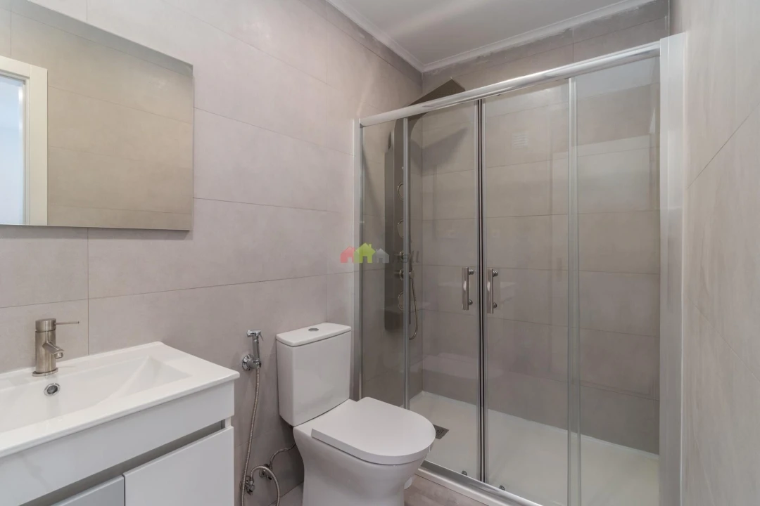 Apartamento T1 para Venda em Alto do Seixalinho, Santo André e Verderena Foto 8