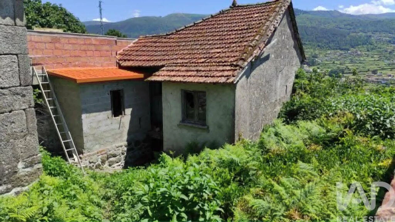Moradia para Venda em Riba de Mouro Foto 3