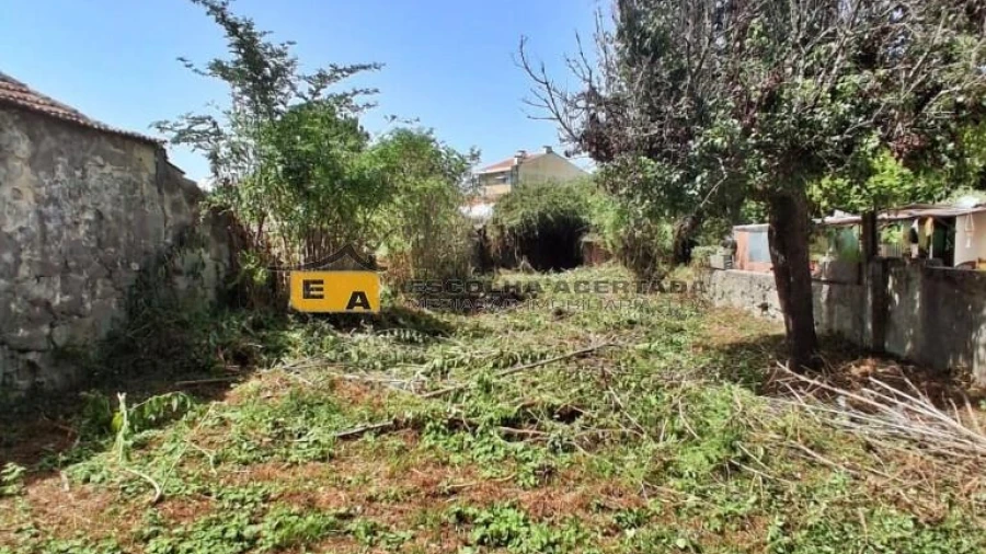 Terreno para Venda em São Mamede de Infesta e Senhora da Hora