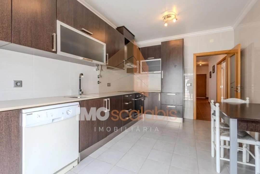 Moradia T4 para Venda em Romeira e Várzea Foto 15