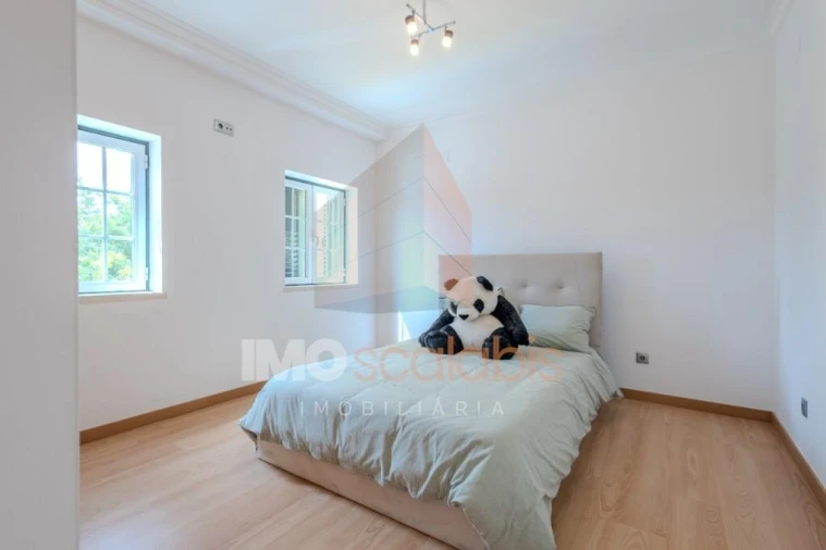 Moradia T4 para Venda em Romeira e Várzea Foto 28