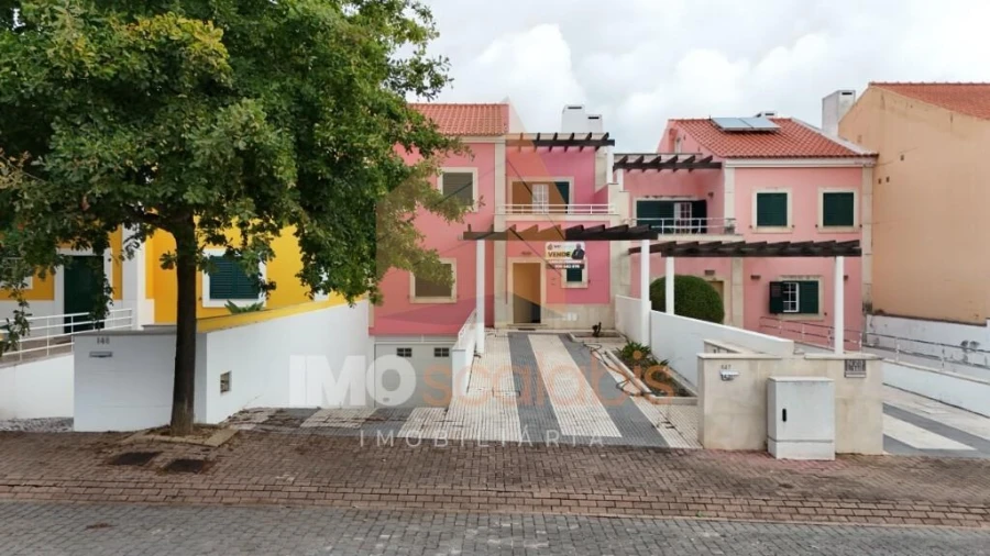 Moradia T4 para Venda em Romeira e Várzea Foto 44