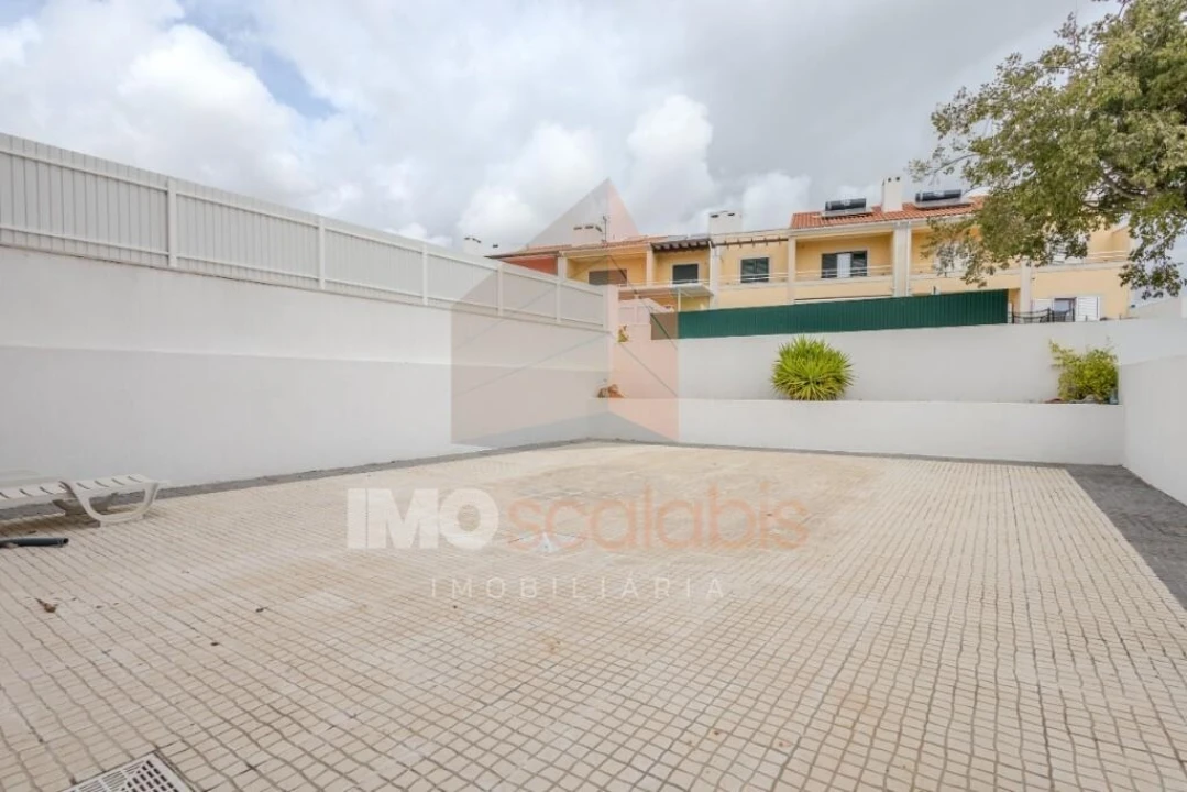 Moradia T4 para Venda em Romeira e Várzea Foto 17
