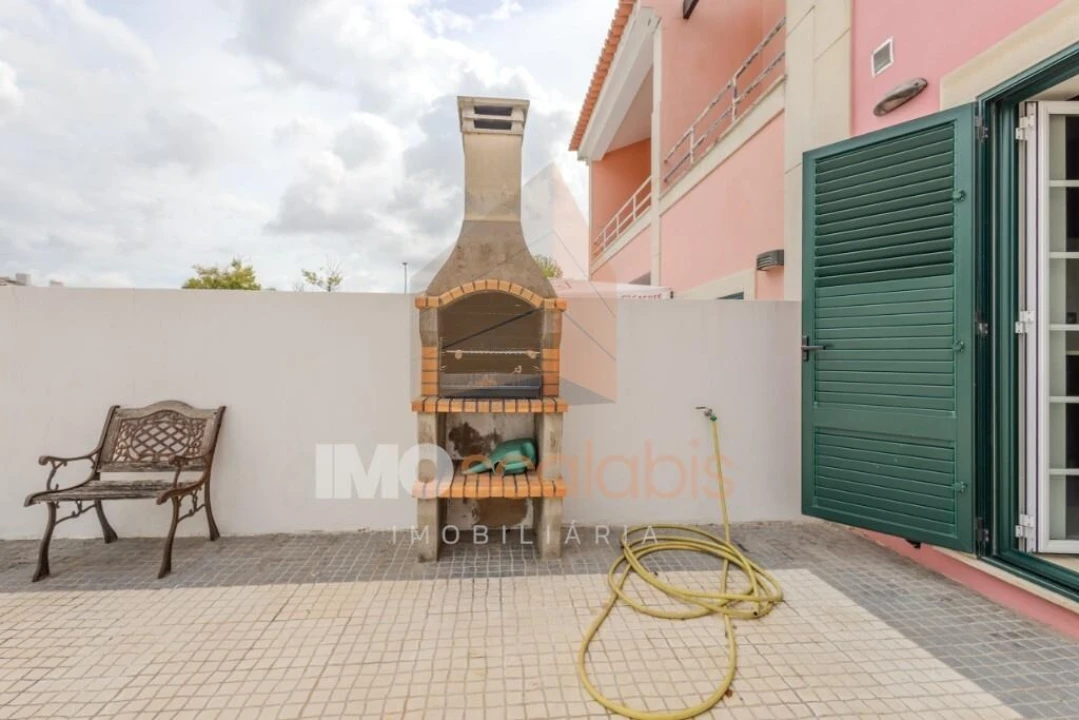 Moradia T4 para Venda em Romeira e Várzea Foto 19