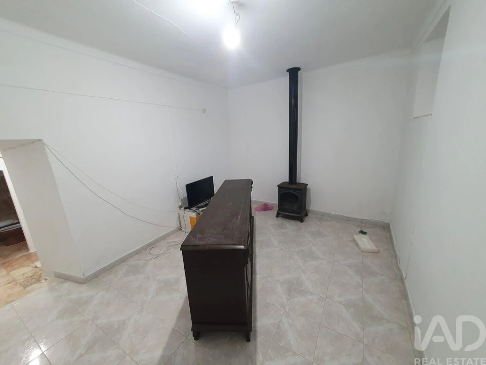 Moradia T2 para Venda em Gloria Foto 26