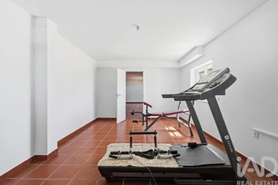 Moradia T4 para Venda em Santa Barbara