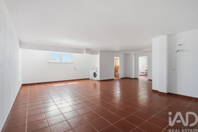 Moradia T4 para Venda em Santa Barbara