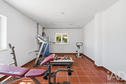 Moradia T4 para Venda em Santa Barbara