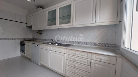 Apartamento T3 para Arrendamento em Cascais e Estoril