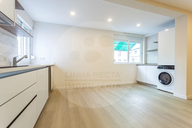Apartamento T2 para Venda em Setubal (São Sebastião) Foto 2