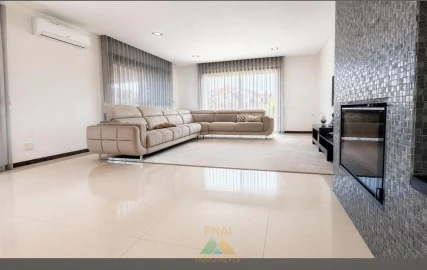 Moradia T4 para Venda em Chafe