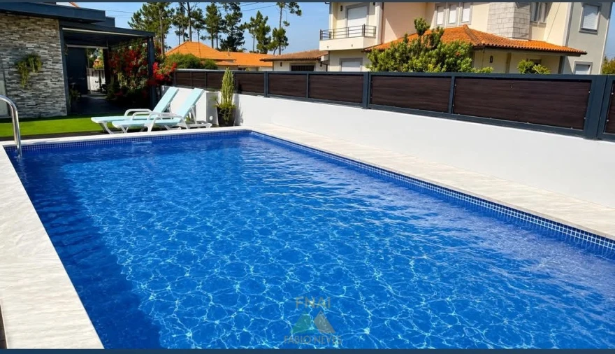 Moradia T4 para Venda em Chafe Foto 2