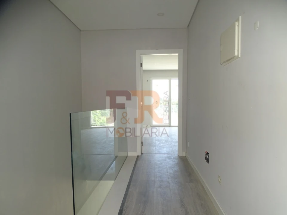 Moradia T3 para Venda em Fernao Ferro Foto 20