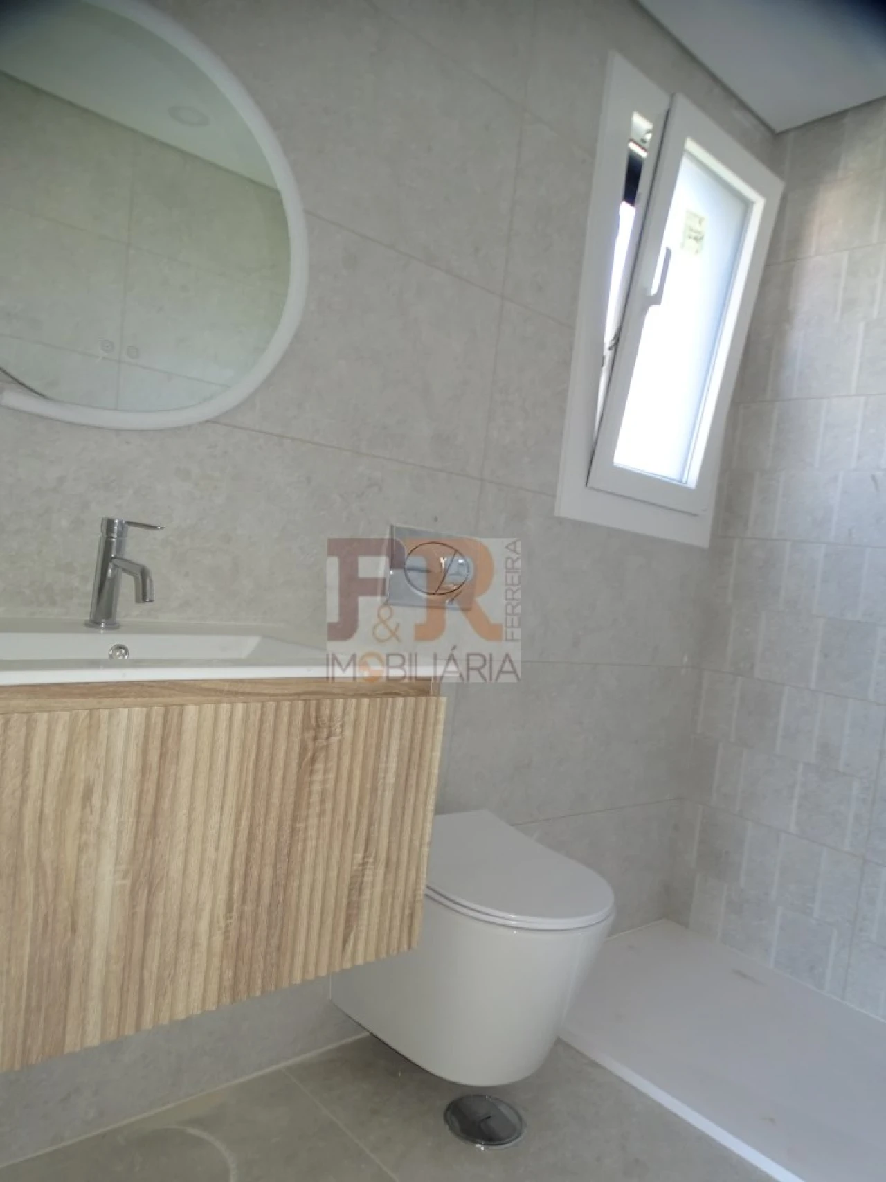 Moradia T3 para Venda em Fernao Ferro Foto 25