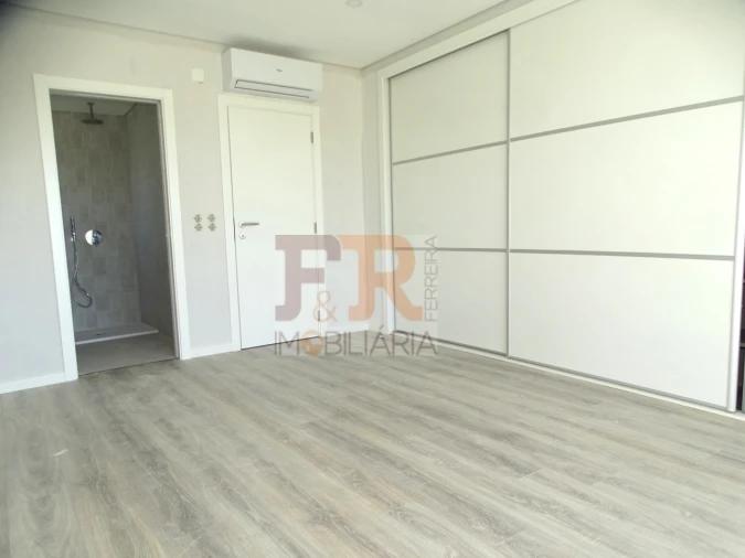 Moradia T3 para Venda em Fernao Ferro Foto 21