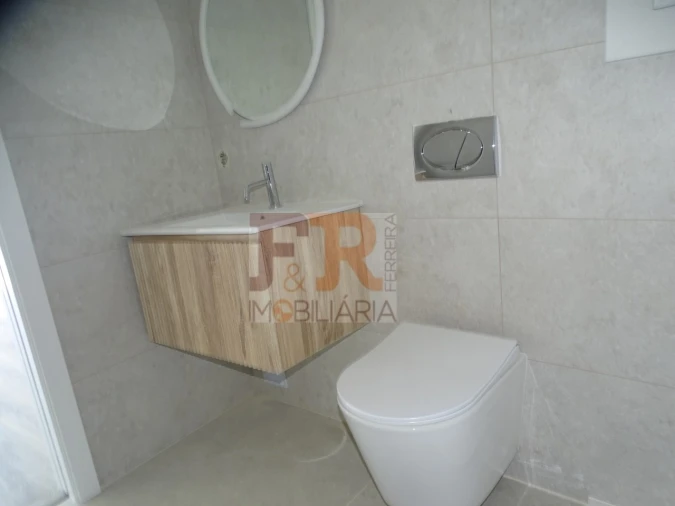 Moradia T3 para Venda em Fernao Ferro Foto 23