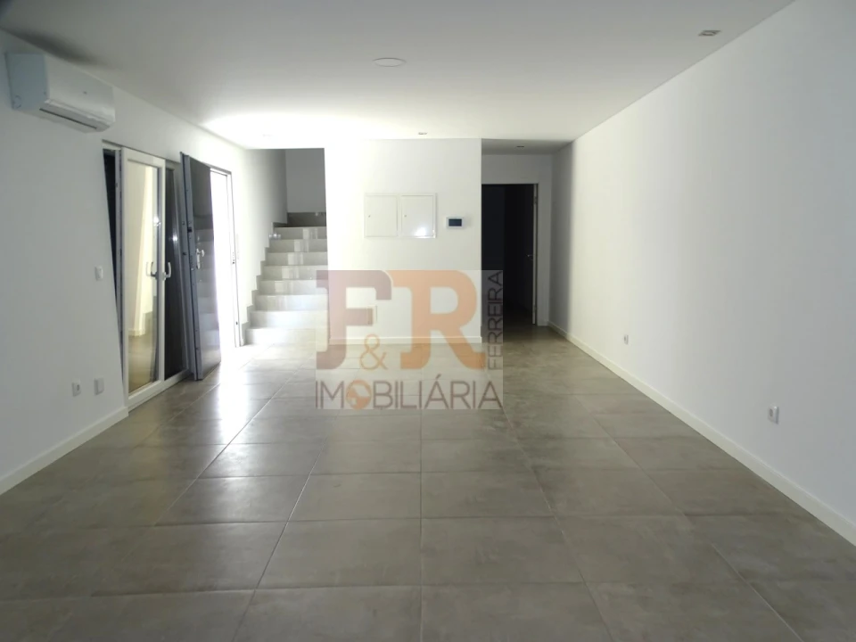 Moradia T3 para Venda em Fernao Ferro Foto 18