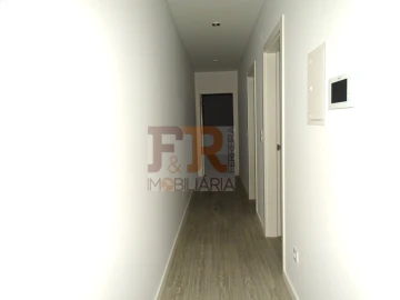 Moradia T3 para Venda em Fernao Ferro