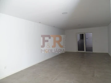 Moradia T3 para Venda em Fernao Ferro