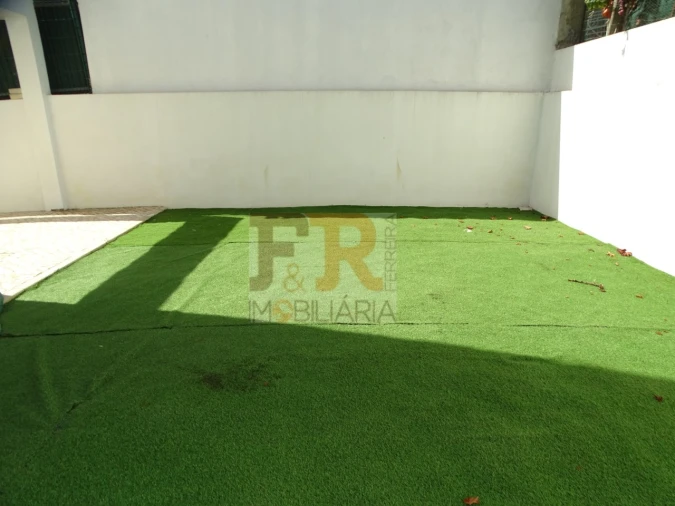 Moradia T3 para Venda em Fernao Ferro Foto 8