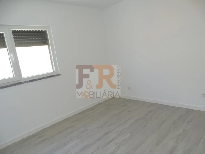 Moradia T3 para Venda em Fernao Ferro Foto 10