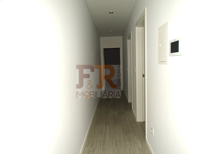 Moradia T3 para Venda em Fernao Ferro Foto 23
