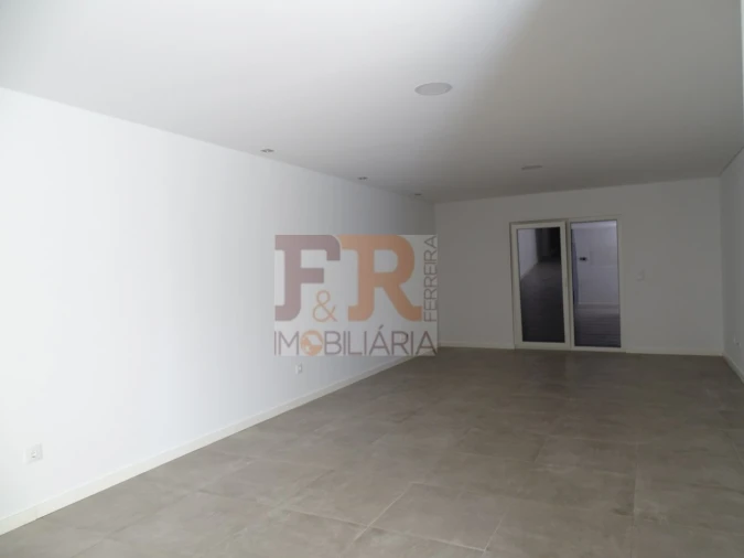 Moradia T3 para Venda em Fernao Ferro Foto 24