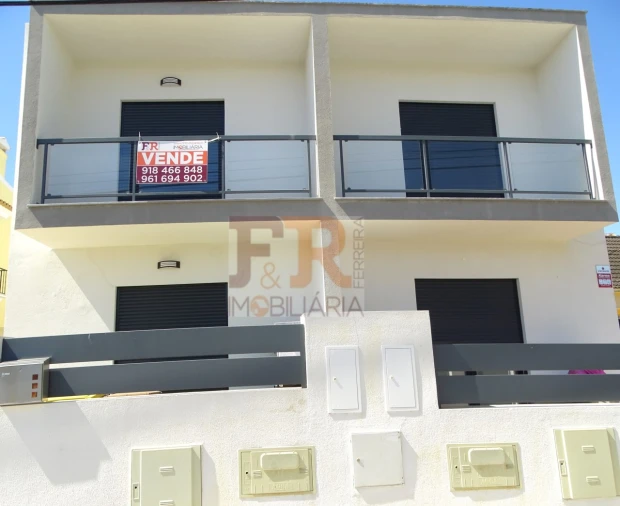 Moradia T3 para Venda em Fernao Ferro Foto 33