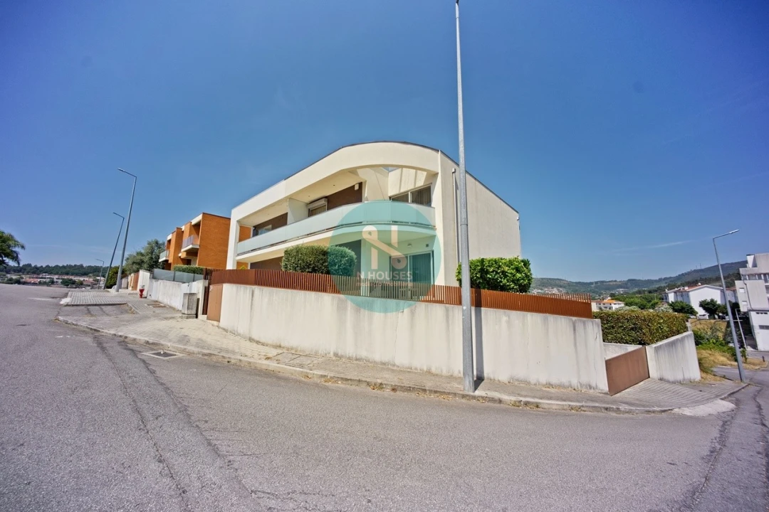 Quinta T3 para Venda em Este (São Pedro e São Mamede) Foto 2