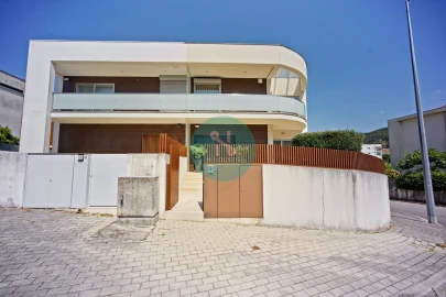 Quinta T3 para Venda em Este (São Pedro e São Mamede)